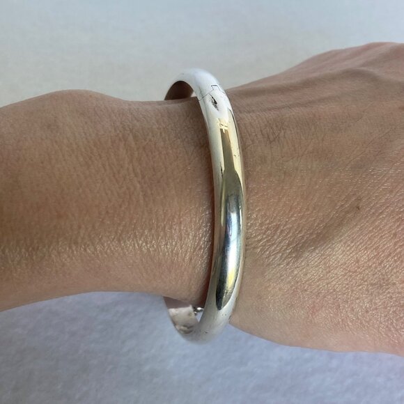 Sterling Silver 925 Polished Round Hinged Stacking Bangle Bracelet 7.25" - Picture 1 of 16